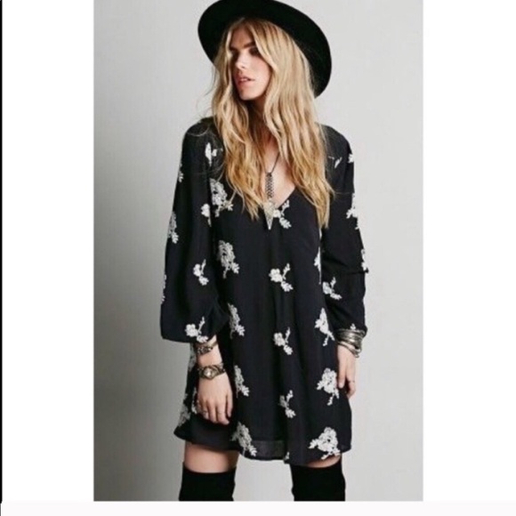 Free People Dresses & Skirts - FREE PEOPLE Black & White Emma Dress A25